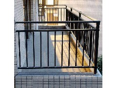 阳台护栏安装有什么标准?